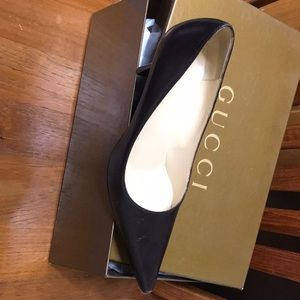 Woman Gucci shoe